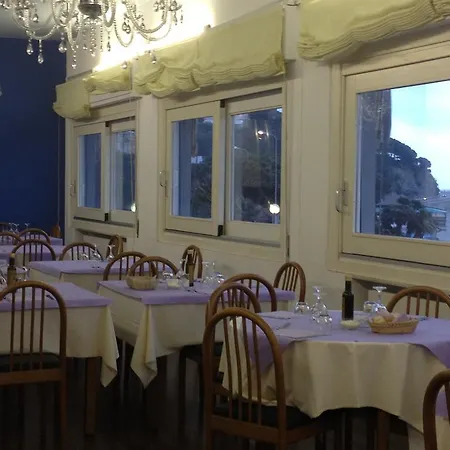 Szálloda Marina Celle Ligure