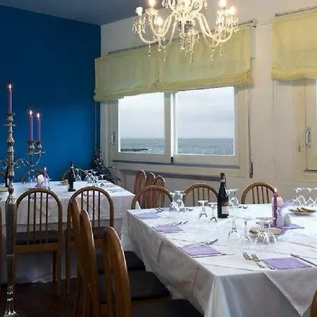 Marina Hotel