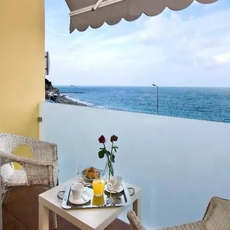 Marina 3*